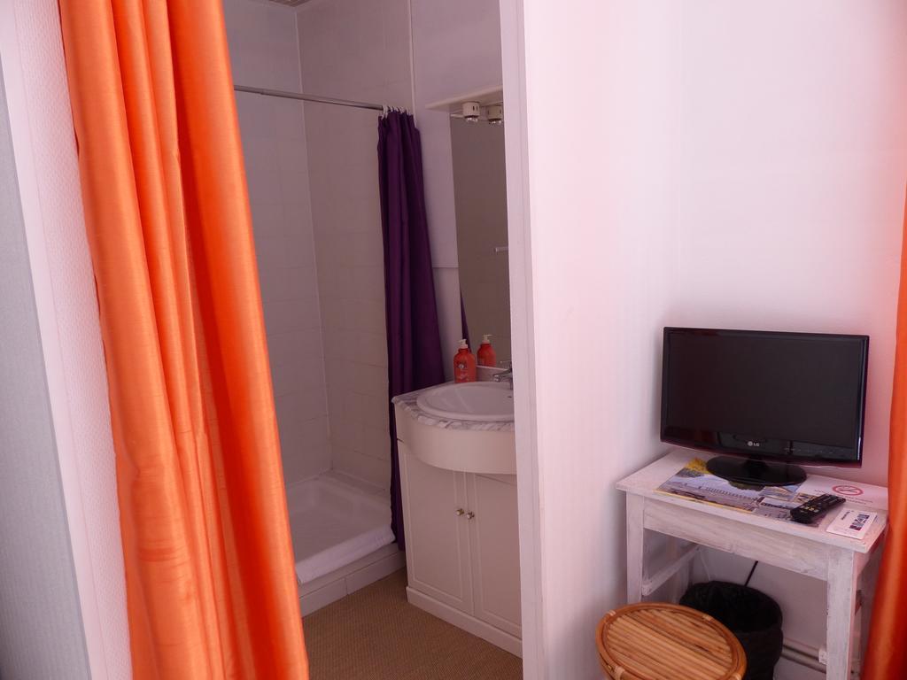 Hotel La Belle Etoile Saint-Nazaire  Ngoại thất bức ảnh