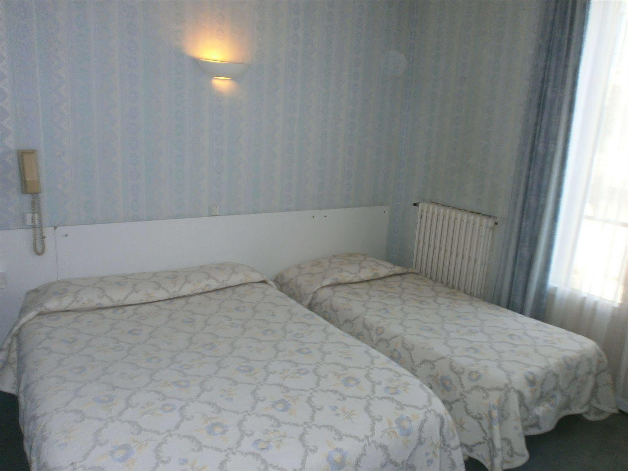 Hotel La Belle Etoile Saint-Nazaire  Ngoại thất bức ảnh